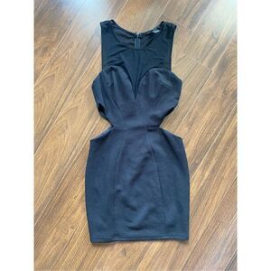 Forever 21 M mesh sweetheart bodycon cut out mini dress
